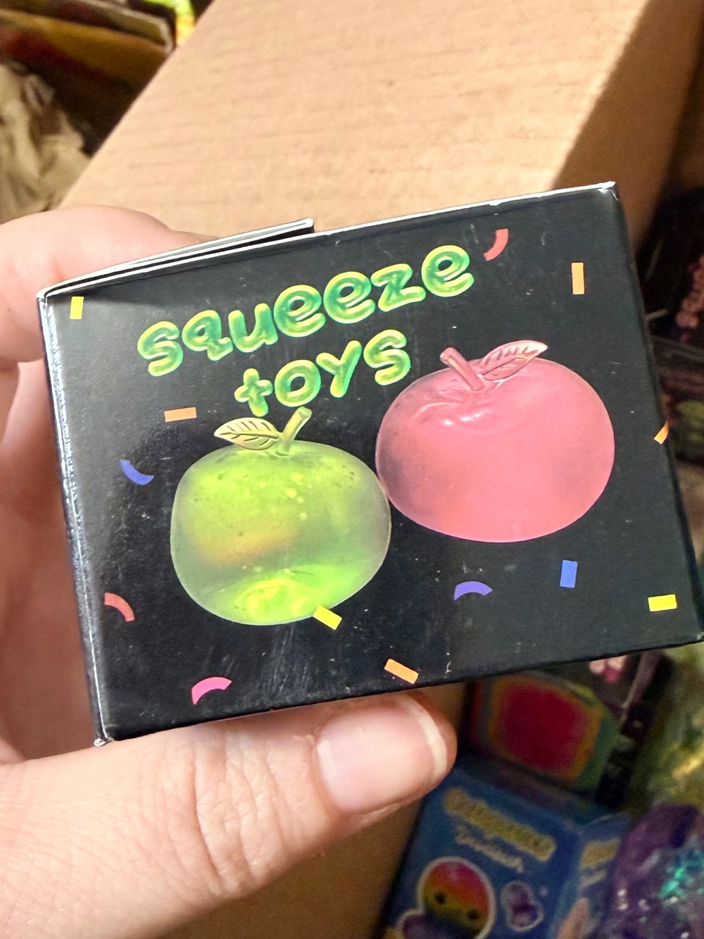 Apple Slow Rise Squishy - Picture 3 of 3
